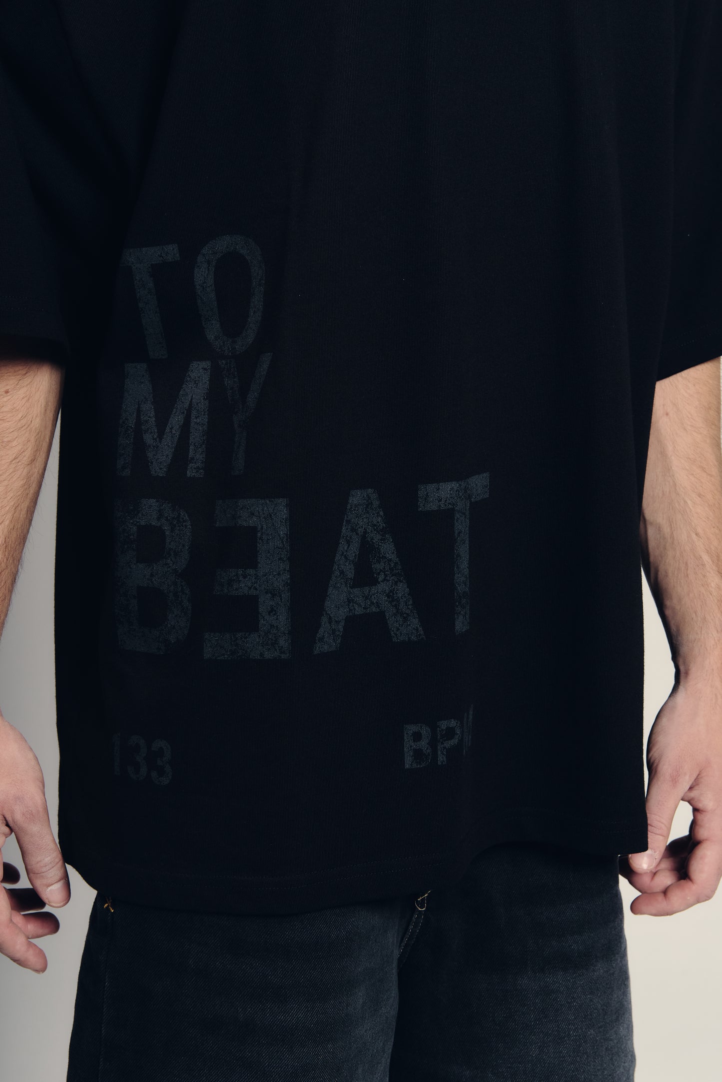 TO MY BEAT Oversized Tee